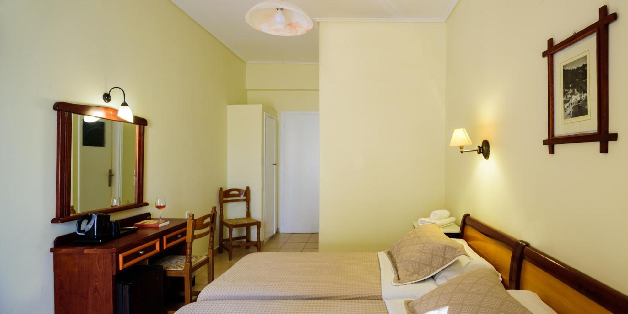 Karidis Hotel Kamári Eksteriør billede